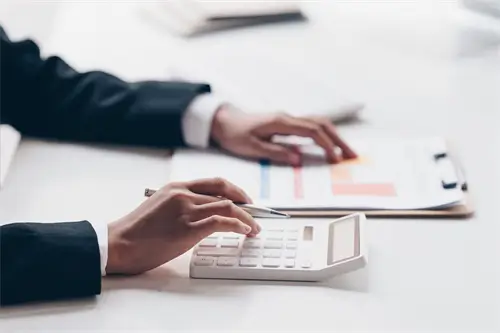 腰果 开心果 哪个贵